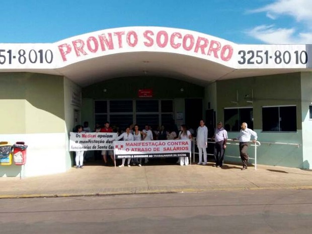  Falta de acordo no TRT faz funcionários da Santa Casa manterem greve. Profissionais do setor de Apoio param também